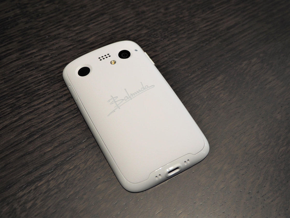 高額過ぎる「BALMUDA Phone」、問われるバルミューダの販売戦略 | 日経