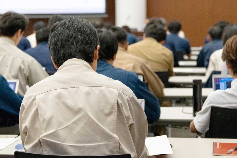 全社員プログラマー化を狙い 社内コンテストまで開くディスコの覚悟 日経クロステック Xtech