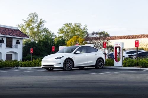 図1　米Tesla（テスラ）の電気自動車（BEV）販売は急増