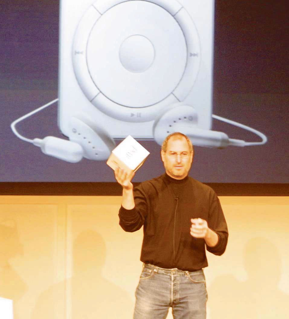 罵倒の洗礼を受けたiPod、三度目の正直で爆発的ヒット | 日経クロス