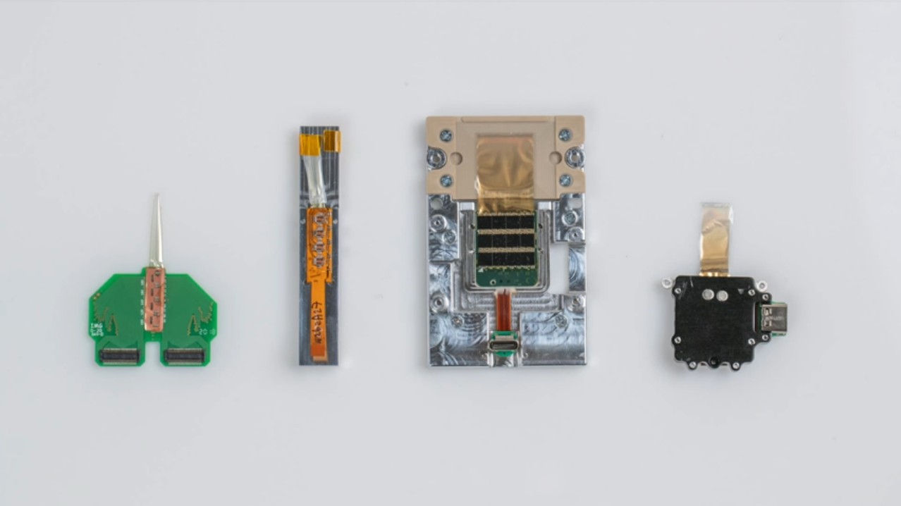 脳に電極を埋め込み直接スマホを操作する Neuralink の詳細をイーロン マスクが発表 Gigazine