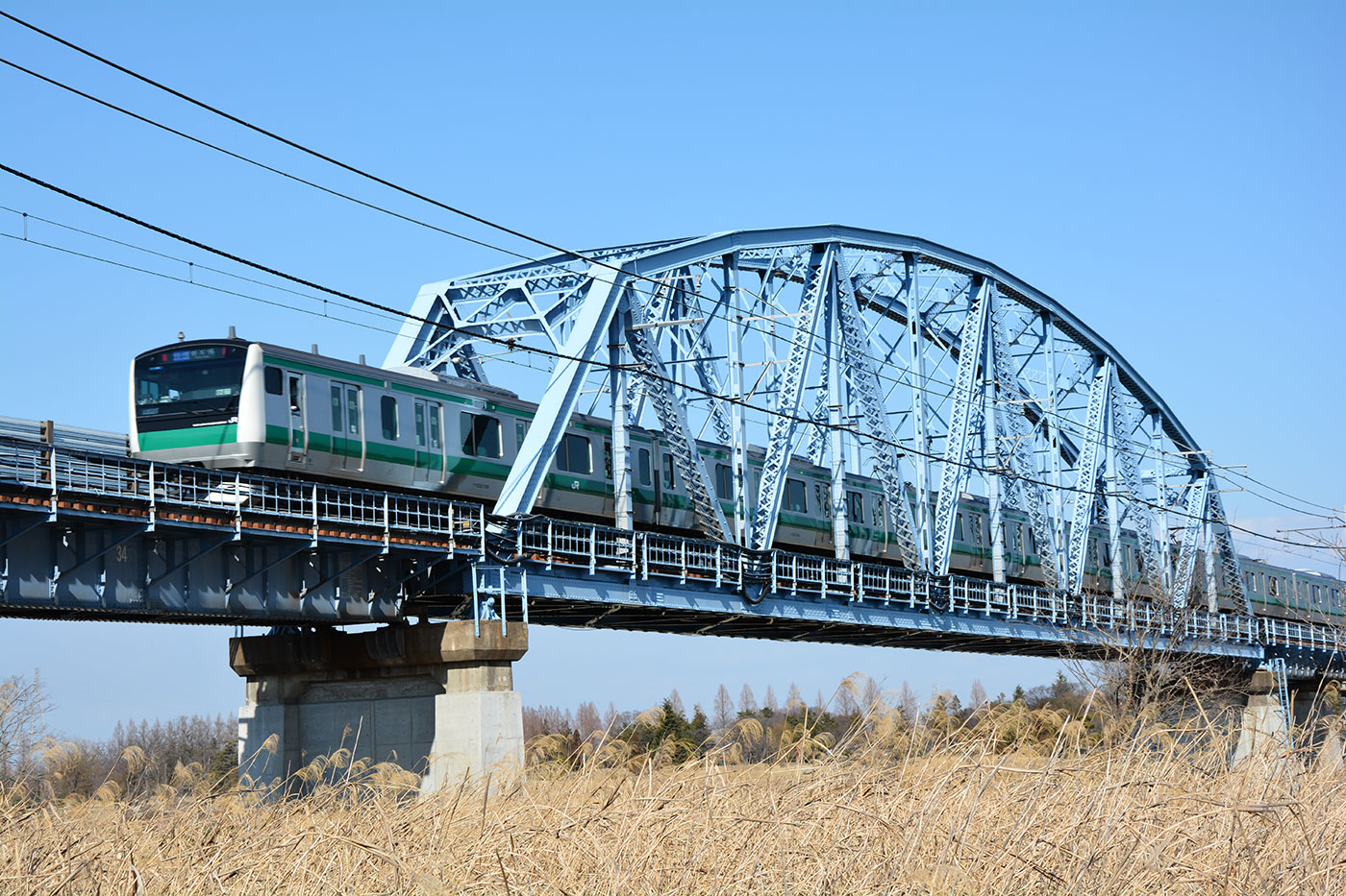 ローカル線なのに巨大な川越車両基地、水没の危険性あり | 日経クロス