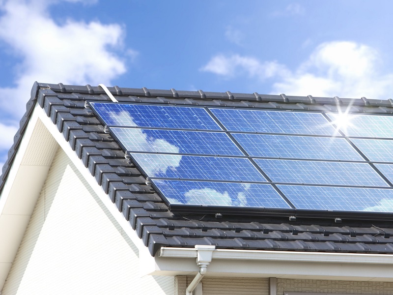 太陽光発電で防災無線に障害の恐れ、東京都のパネル設置義務化を前に総務省が警鐘