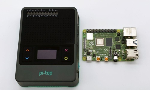 pi-top（左）とRaspberry Pi 4