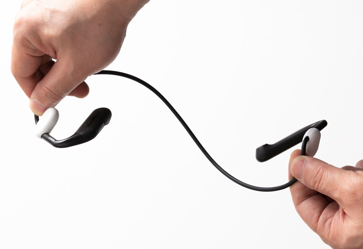 ノイキャンとも骨伝導とも違う塞がないイヤホン、ソニー「Float