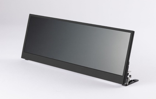 ITPROTECHの「14.0型バータイプ液晶モニター Screen Plus LCD14HCR-IPSW」。細長い形を生かして“ちょい足し”利用に便利なディスプレーだ