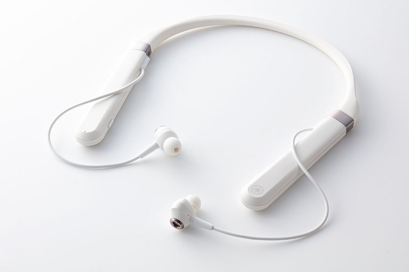 違和感なく外音を取り込む 仕事に向くヤマハのワイヤレスイヤホン Ep E70a 日経クロステック Xtech 違和感なく外音を取り込む 仕事に向くヤマハのワイヤレスイヤホン Ep E70a 日経クロステック Xtech