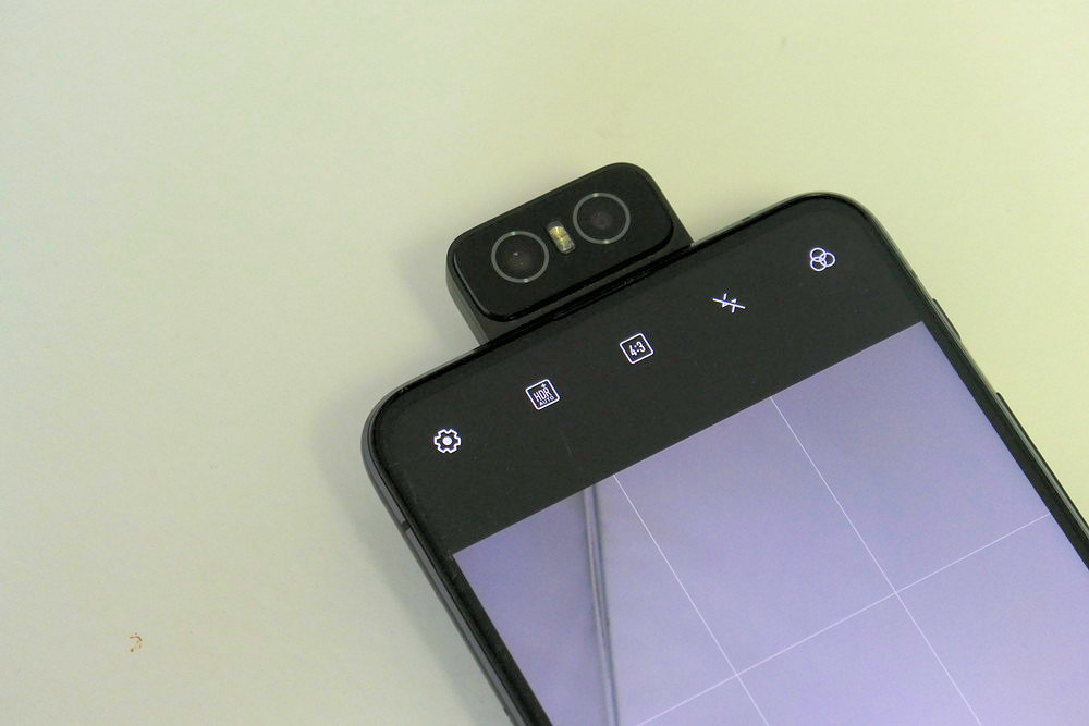 SIMフリースマホを冬休みに買うならコレだ！2019年下半期のベスト5を