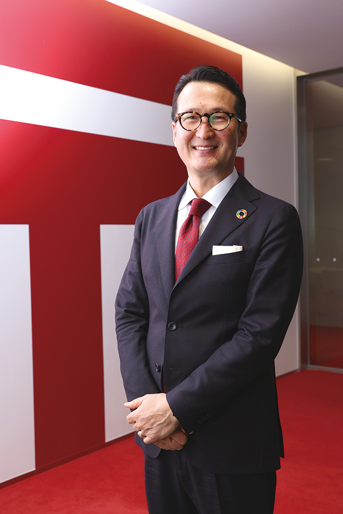 DXで「みらいの郵便局」実現、楽天出身の日本郵政CDOの挑戦 | 日経