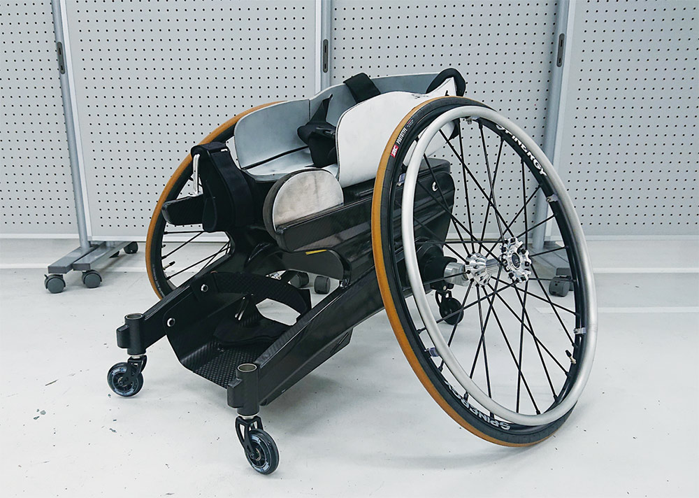 競技用車いす に中小ものづくり結集 Cfrpで軽く 選手 全然使えない 日経クロステック Xtech