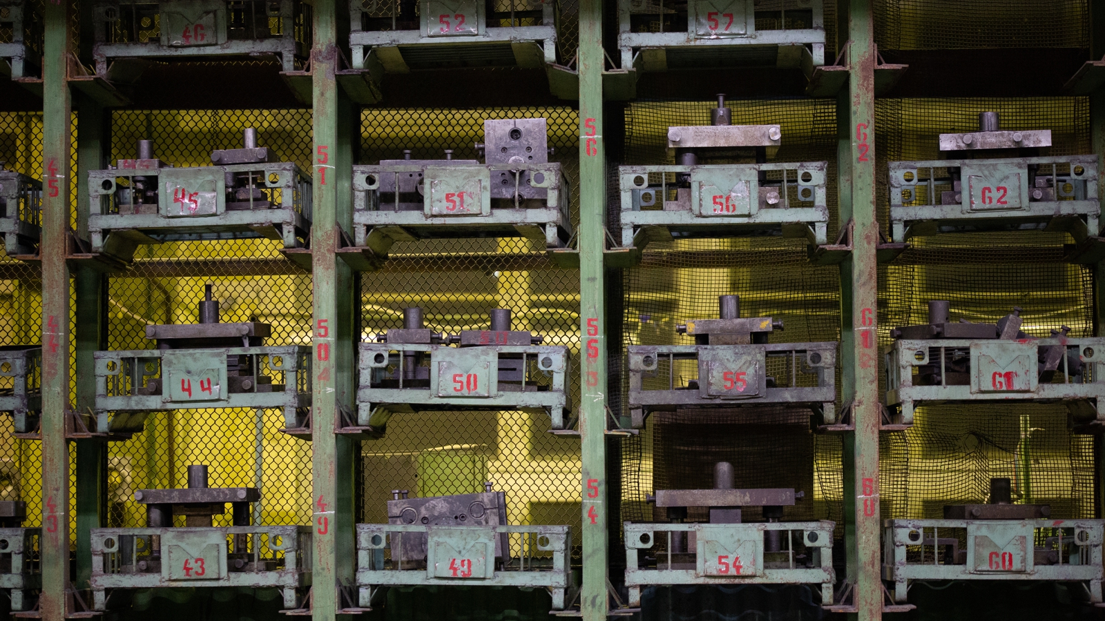 無償保管問題が新ステージに、サプライヤー所有の金型でも発注者に責任