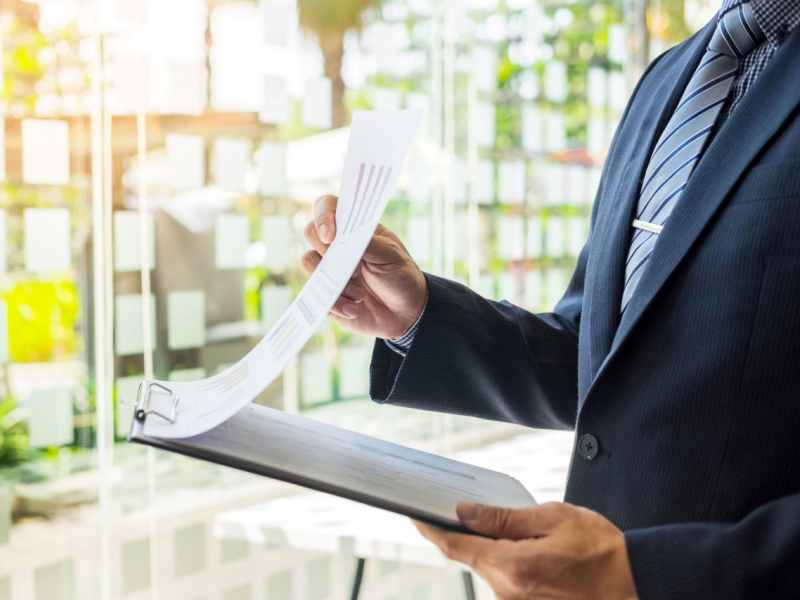 自社商品はなぜ売れないのか、コンサル式の原因分析3ステップ  日経 