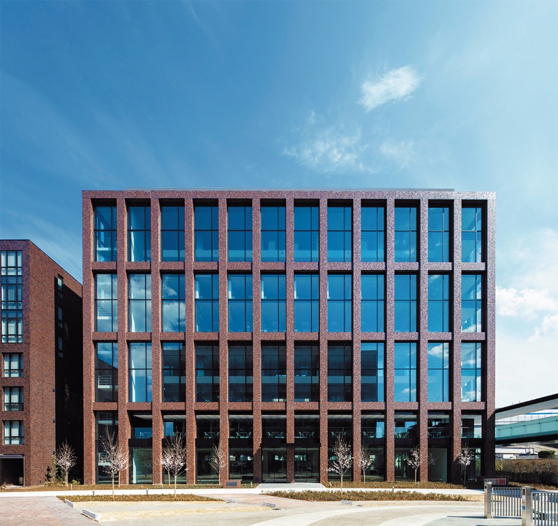 にぎわいを循環させて学びを共有する女子総合大学の 立体ワンルーム校舎 日経クロステック Xtech にぎわいを循環させて学びを共有する女子総合大学の 立体ワンルーム校舎 日経クロステック Xtech