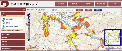 土砂災害警戒区域と土砂災害が起こった芦北町田川地区(中央の黒丸内)との位置関係。熊本県の資料に日経クロステックが加筆