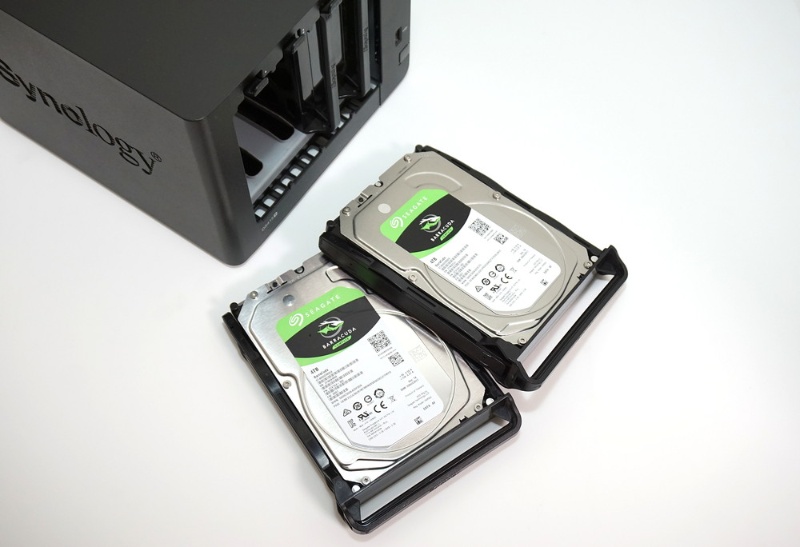 大容量ストレージを複数ユーザーで共有 Nasの特徴と選び方 2ページ目 日経クロステック Xtech 大容量ストレージを複数ユーザーで共有 Nasの特徴と選び方 2ページ目 日経クロステック Xtech