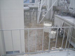 地震直後に福島第1へ押し寄せる津波