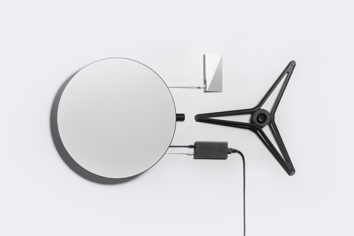 イーロン・マスク氏の衛星通信サービス、車や船舶、航空機にも | 日経