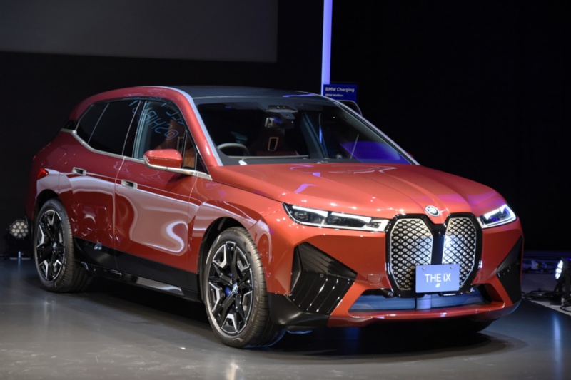 Bmwがevを2車種同時投入 Ix と Ix3 中身は 別物 日経クロステック Xtech Bmwがevを2車種同時投入 Ix と Ix3 中身は 別物 日経クロステック Xtech