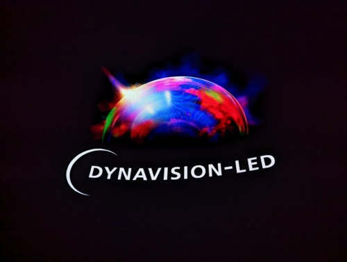 「DYNAVISION-LED」とブランディングしたLEDドームシアター。
