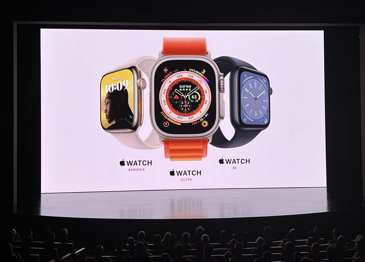 新Apple Watchは皮膚温度センサー追加、海にも潜れるタフ版も用意