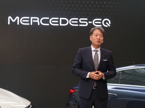 図4 メルセデス・ベンツ日本社長の上野金太郎氏