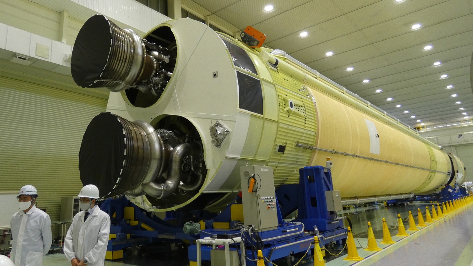 H3ロケットがついに完成体へ。種子島で極低温試験 最終組み立て | 日経