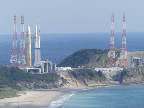 CFT実施から一夜明けて、機体組立棟(VAB)への格納を待つH3ロケット