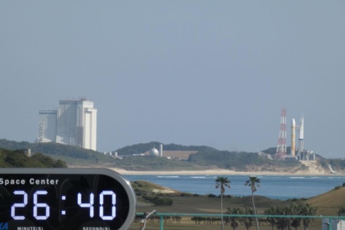 打ち上げ当日のH3ロケット遠景