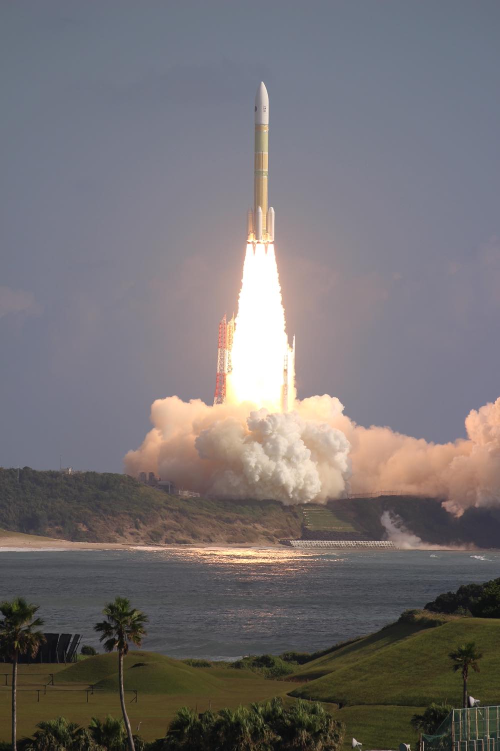 H3ロケット7号機、新型宇宙ステーション補給機HTV-Xの打ち上げに成功