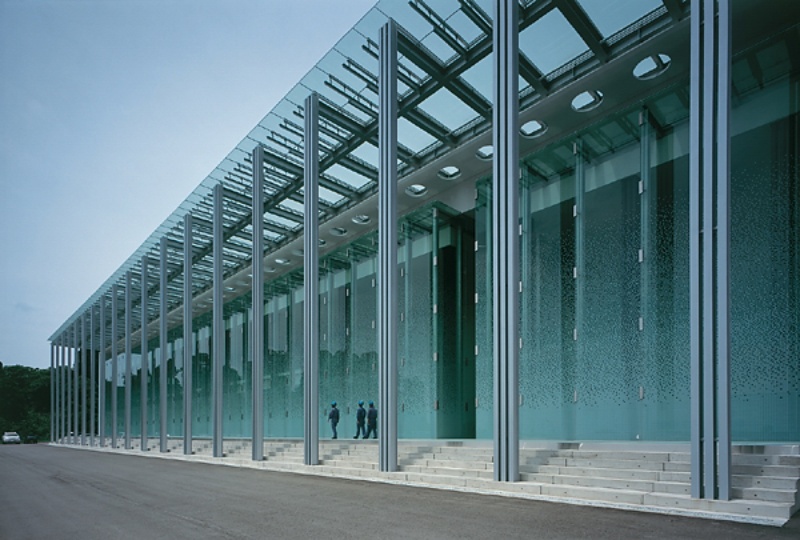 ガラス加工技術をちりばめたショーファクトリー 日経クロステック Xtech ガラス加工技術をちりばめたショーファクトリー 日経クロステック Xtech