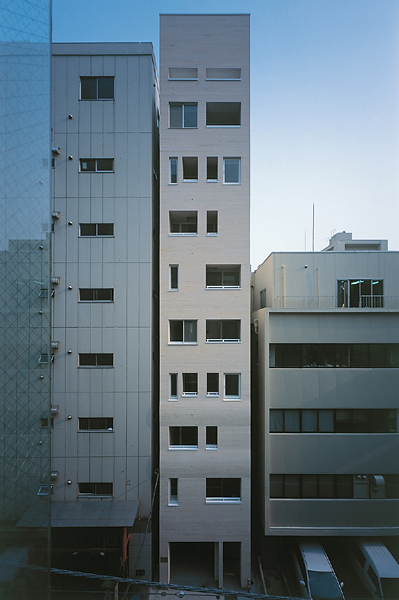 戦後に失われた木のファサードを取り戻す 日経クロステック Xtech