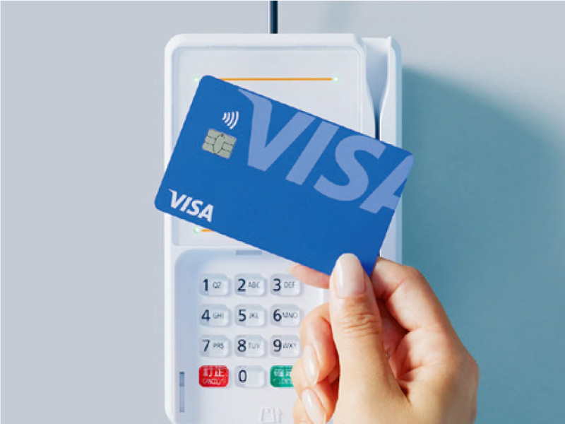 運賃をクレジットカードでタッチ決済、世界で導入進む「オープンループ乗車システム」