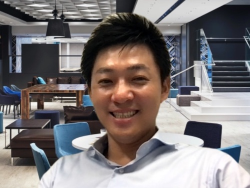 岸浩稔(きし・ひろとし)氏