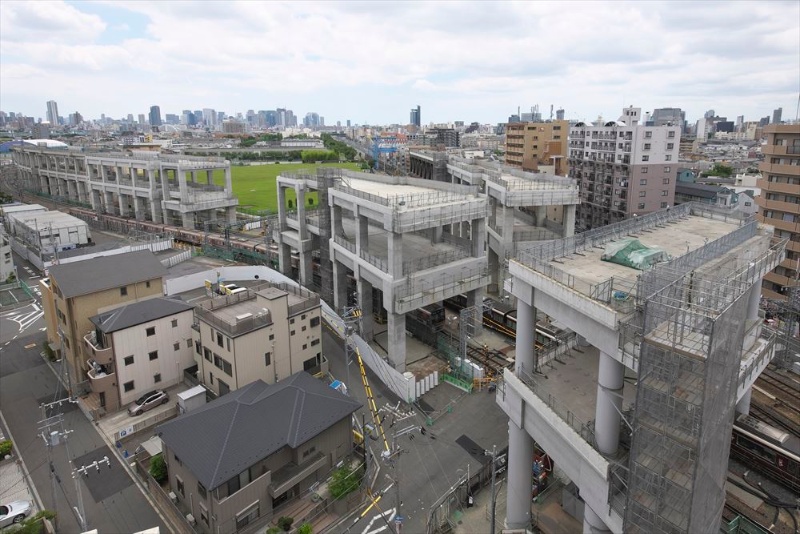 巨大コンクリートで連続立体交差 阪急淡路駅周辺 日経クロステック Xtech