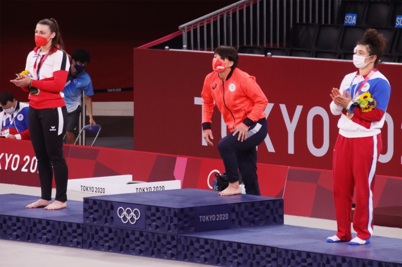 五輪史上初の リサイクルプラスチック表彰台 は3dプリンター活用で98台量産 日経クロステック Xtech 五輪史上初の リサイクルプラスチック表彰台 は3dプリンター活用で98台量産 日経クロステック Xtech