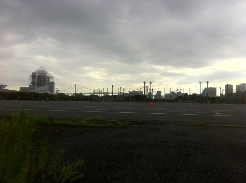 東京・晴海にある選手村の敷地。東京五輪の招致成功直後、2013年9月に撮影した（写真：山嵜 一也）