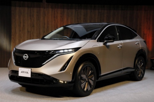 日産自動車の新型電気自動車（EV）「アリア」。2022年4月中旬の時点で、既に6800台の予約を得ているという（出所：日産自動車）