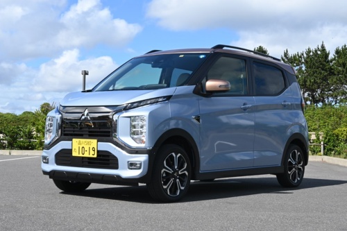 三菱自動車の軽EV「eKクロスEV」は、日産自動車の「サクラ」と兄弟車だ（写真：鈴木 ケンイチ）