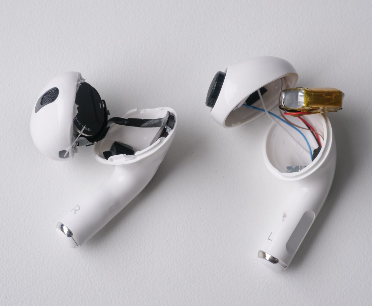 AirPods Pro イヤフォン 正規品
