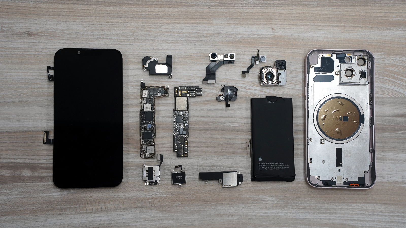 中身が違うiPhone 13 Pro、13との部品共通化をやめる | 日経クロス