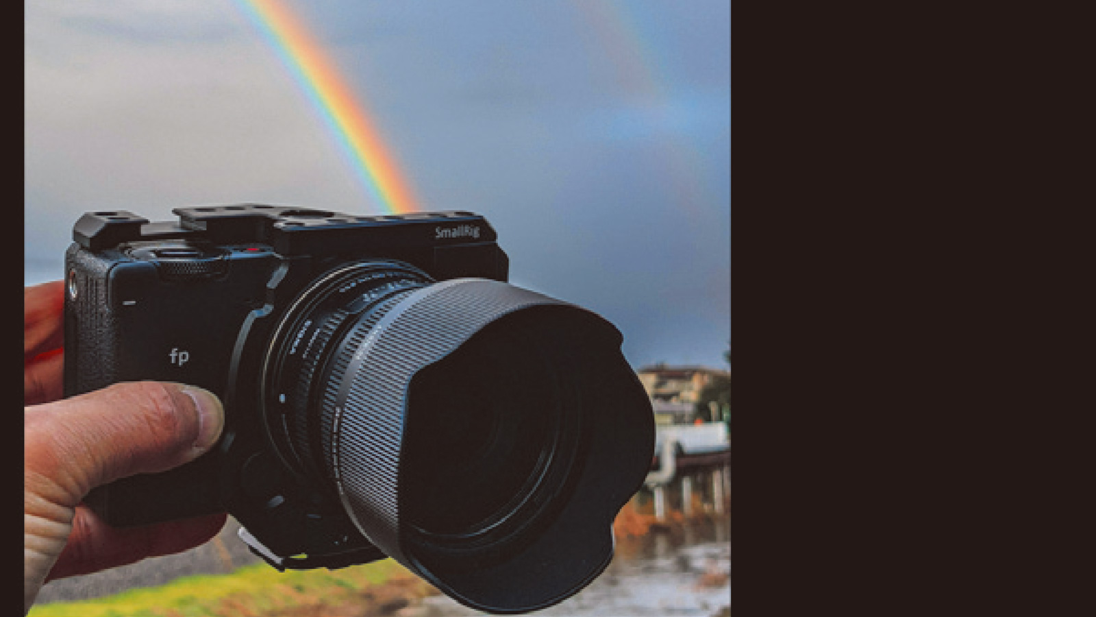 意外と簡単、家庭向け4K防犯カメラ「Arlo Ultra」を自宅に設置してみた