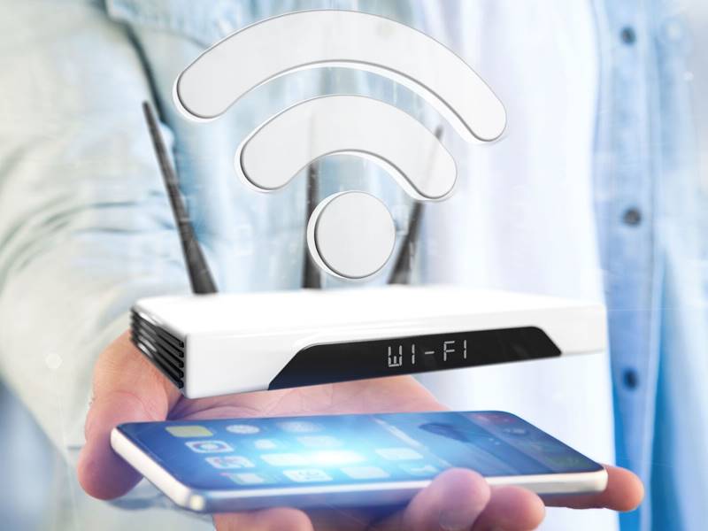 企業向け「無線LANアクセスポイント」の人気ランキング、1強多弱が鮮明に