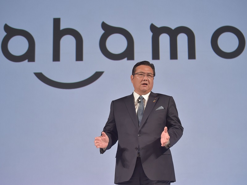 ahamoに早くも陰り、楽天・春の反撃シナリオにドコモ対抗策は