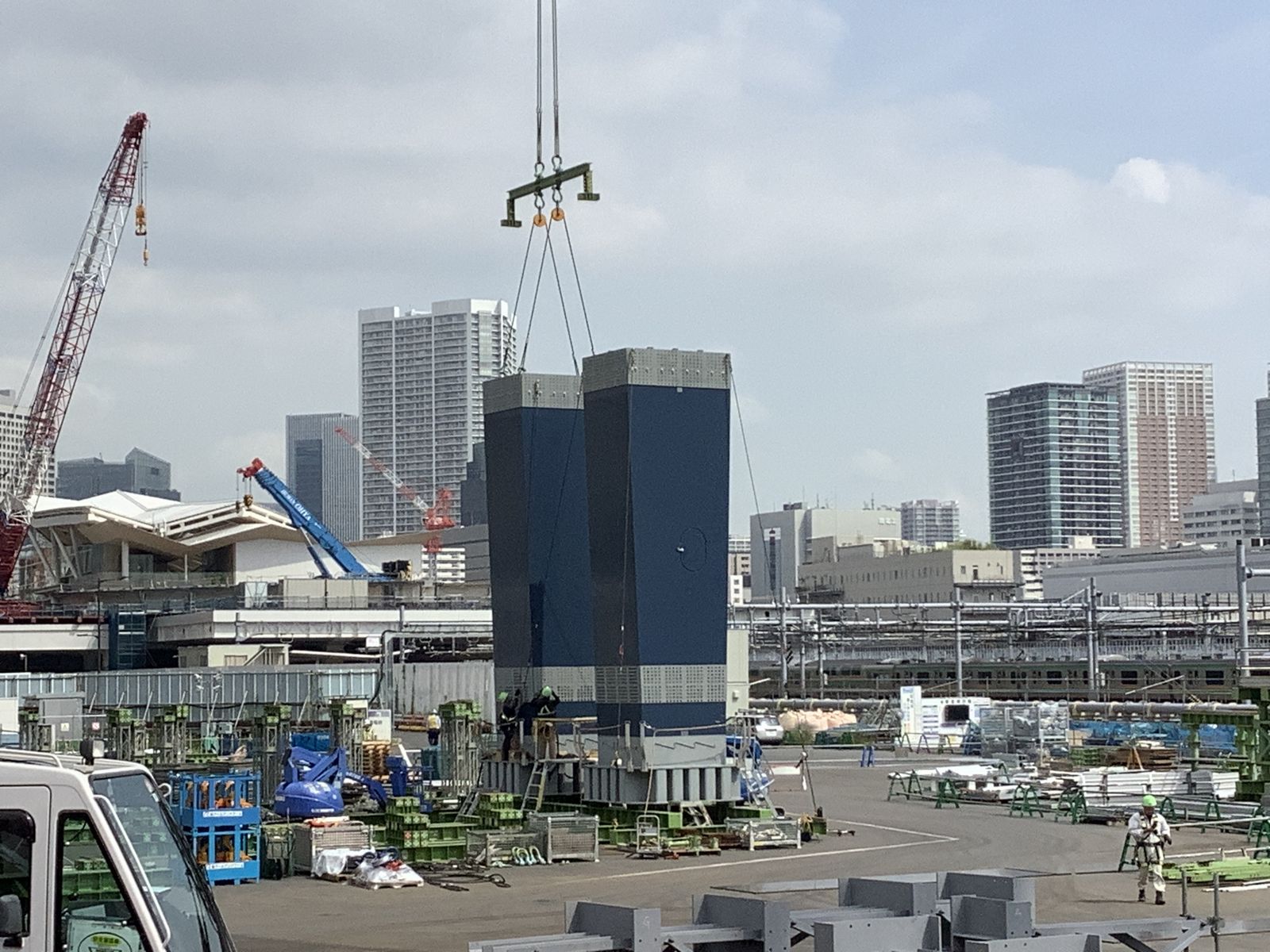 ヤードで地組みしたP6橋脚のブロック（写真：JR東日本）