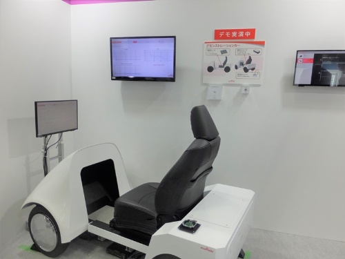 村田製作所は運転者の心拍数などを測定できるデモンストレーションカーを初披露した