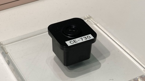 図1 自動車用バックモニター向けカメラの筐体