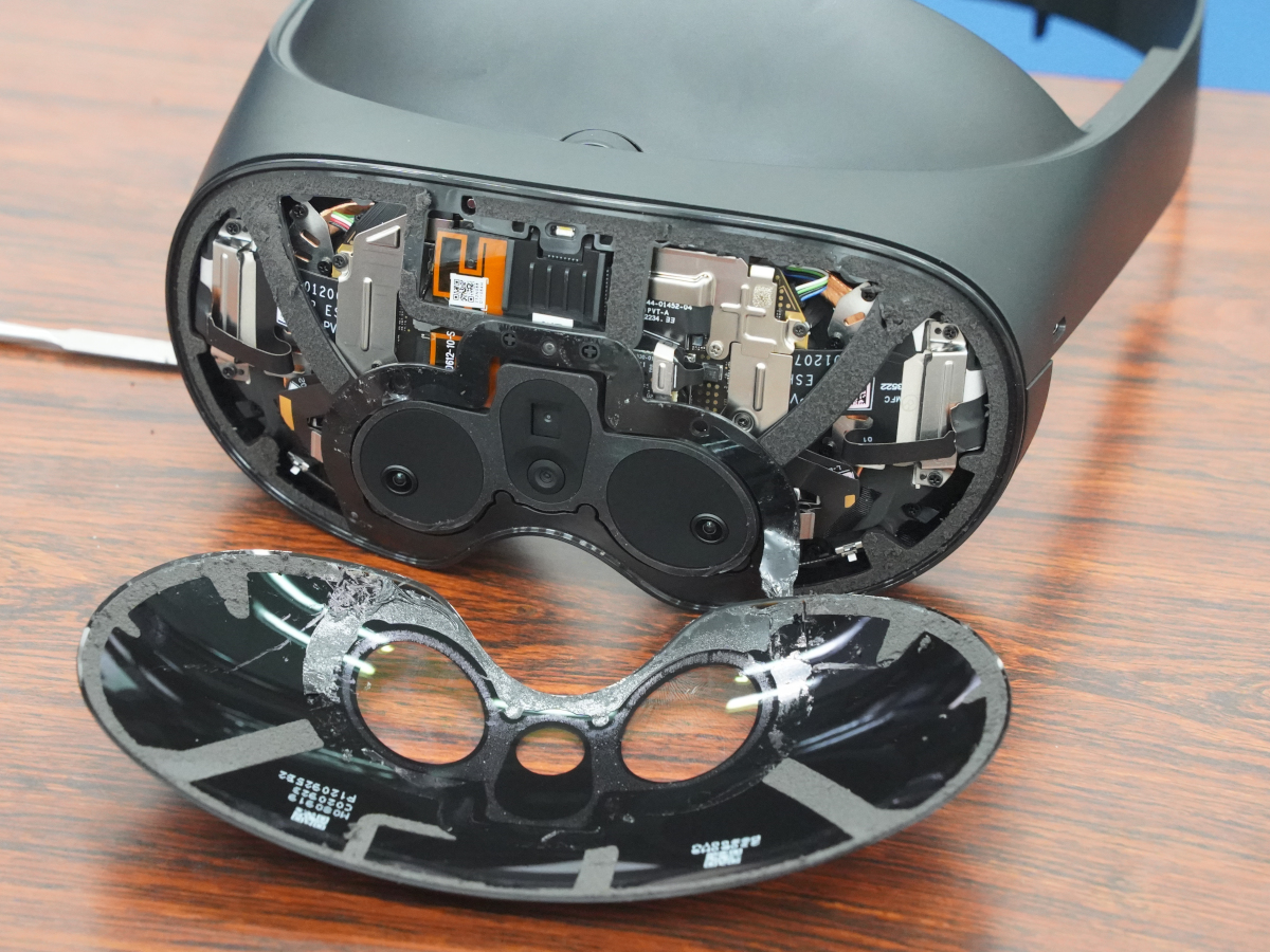 【新品未開封】 Quest Pro 本体 Amazon | Meta Quest Pro | その他のゲーム機種本体全般