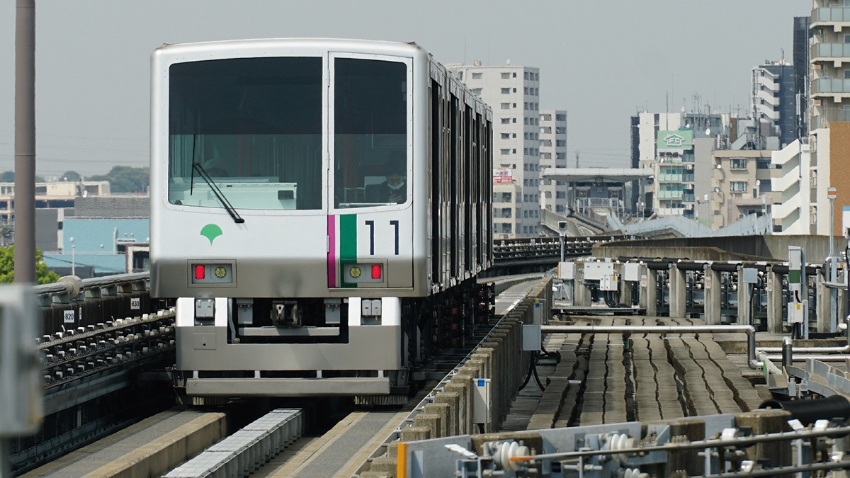 高架と車両の固有振動数がほぼ一致、地震で脱線した日暮里・舎人