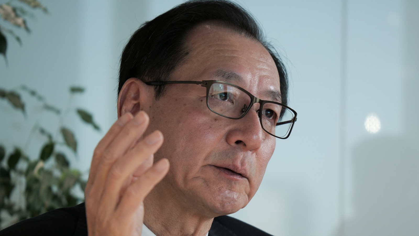 クラレ、部署減らして研究スピード速く　連携・買収「積極的にやる」