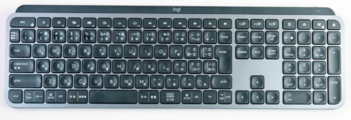 ロジクールの「MX Keys」。キーストロークが浅い薄型のキーボードだ。